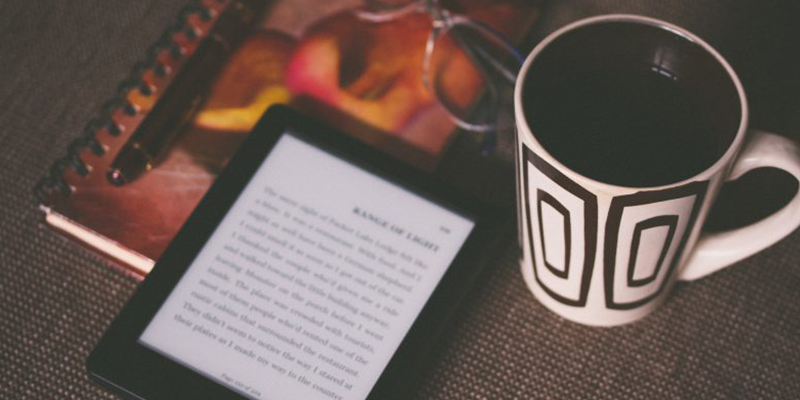 3 plateformes de lecture que l’on dévore comme une série