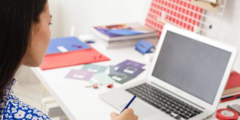 Retour du télétravail : Ces astuces pour l’apprécier quand on est un amoureux du bureau