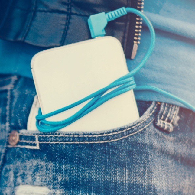 Téléphone protégé d'une coque