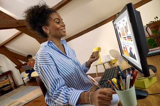 Télétravail à domicile avec une connexion Internet Très Haut Débit grâce à la box 5G Orange